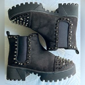 Cape Robbin Spiked Black Boots Size 7.5 Bought but Never Worn and Super Cute!
